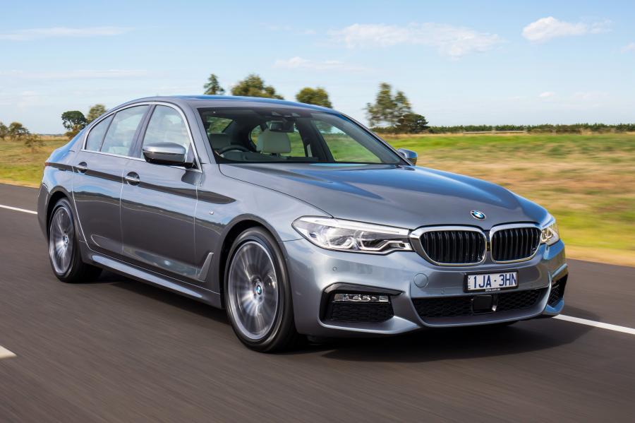  BMW 530i Sedan M Sport 2017 года  (AU) (фото 8 из 11)